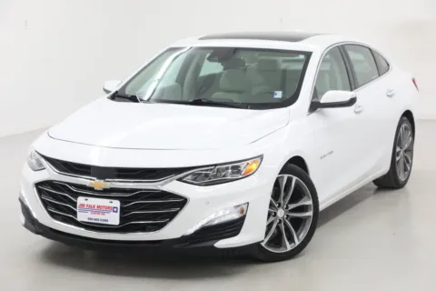 More photos of 2021 Chevrolet Malibu Premier at Jim Falk Motors, MO