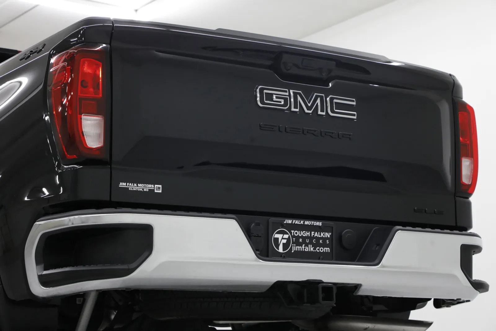 Another view of 2025 GMC Sierra 1500 SLE for sale in Clinton, MO at Jim Falk Motors
