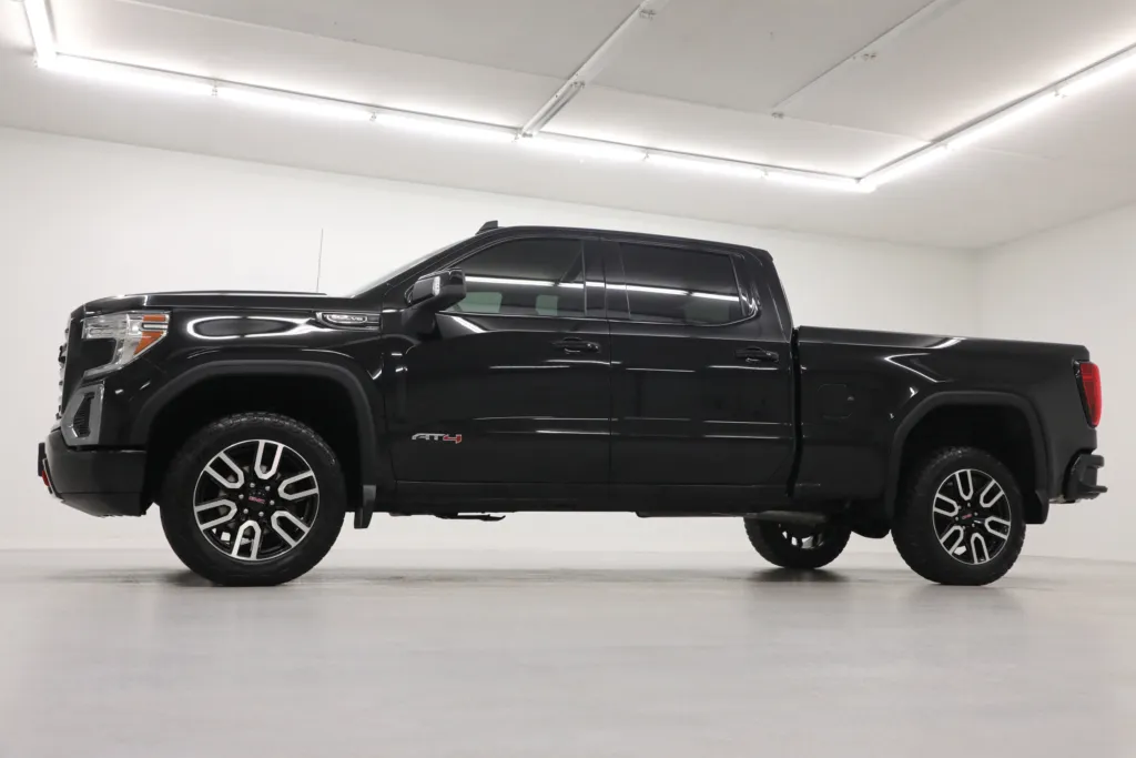 Used 2021 GMC Sierra 1500 AT4 with VIN 1GTP9EEL9MZ411094 for sale in Kansas City