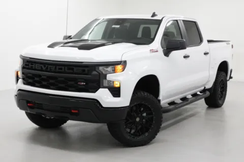More photos of 2025 Chevrolet Silverado 1500 Custom Trail Boss at Jim Falk Motors, MO