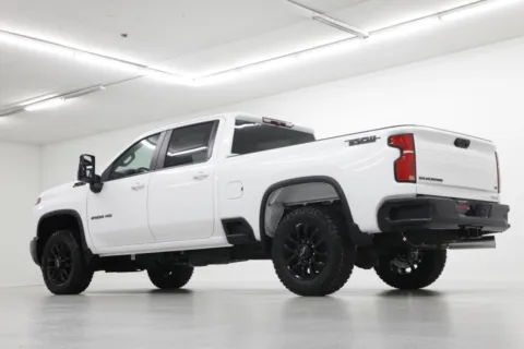 More photos of 2025 Chevrolet Silverado 2500HD LT at Jim Falk Motors, MO