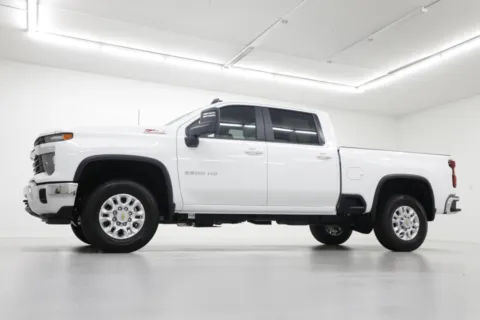 Photos of 2025 Chevrolet Silverado 2500HD LT for sale in Clinton, MO at Jim Falk Motors