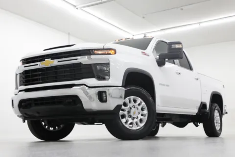 White 2025 Chevrolet Silverado 2500HD LT for sale in Clinton, MO