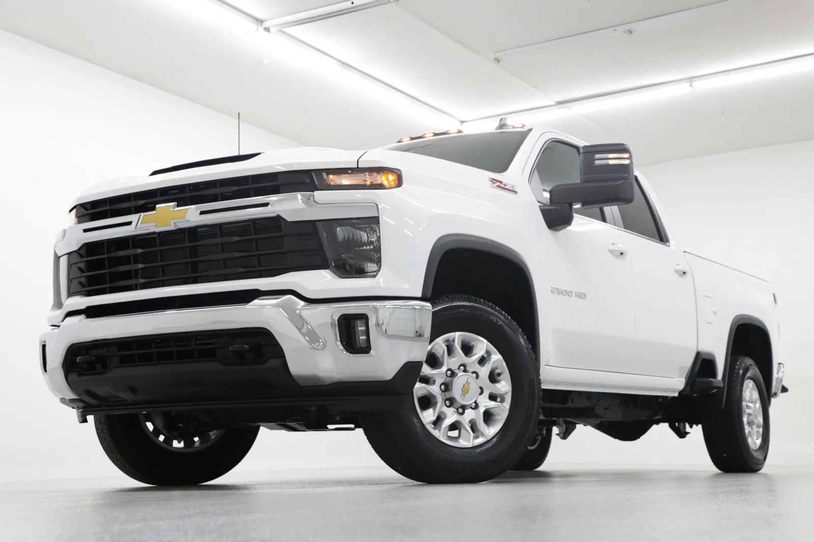 White 2025 Chevrolet Silverado 2500HD LT for sale in Clinton, MO