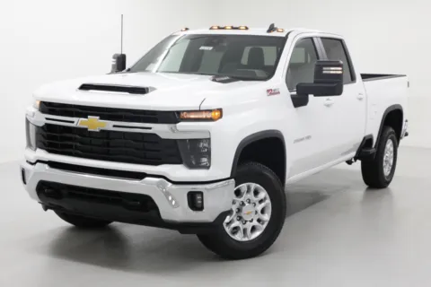 More photos of 2025 Chevrolet Silverado 2500HD LT at Jim Falk Motors, MO
