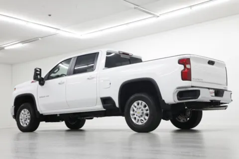 More photos of 2025 Chevrolet Silverado 2500HD LT at Jim Falk Motors, MO