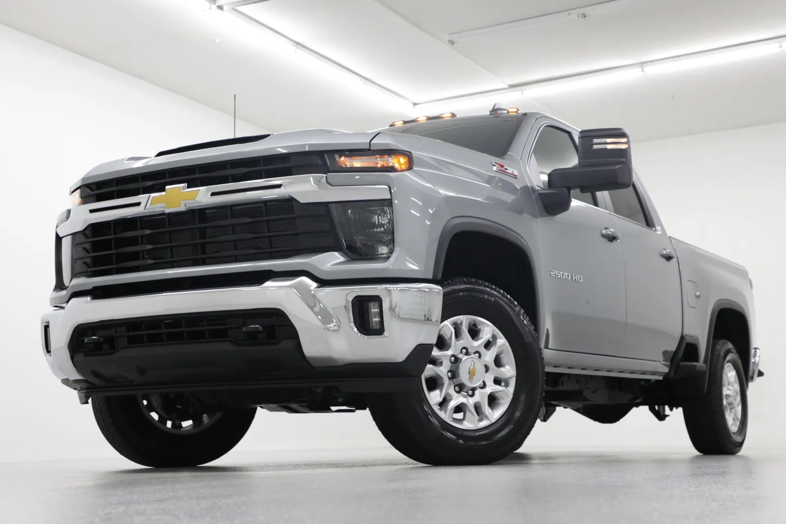 Gray 2025 Chevrolet Silverado 2500HD LT for sale in Clinton, MO
