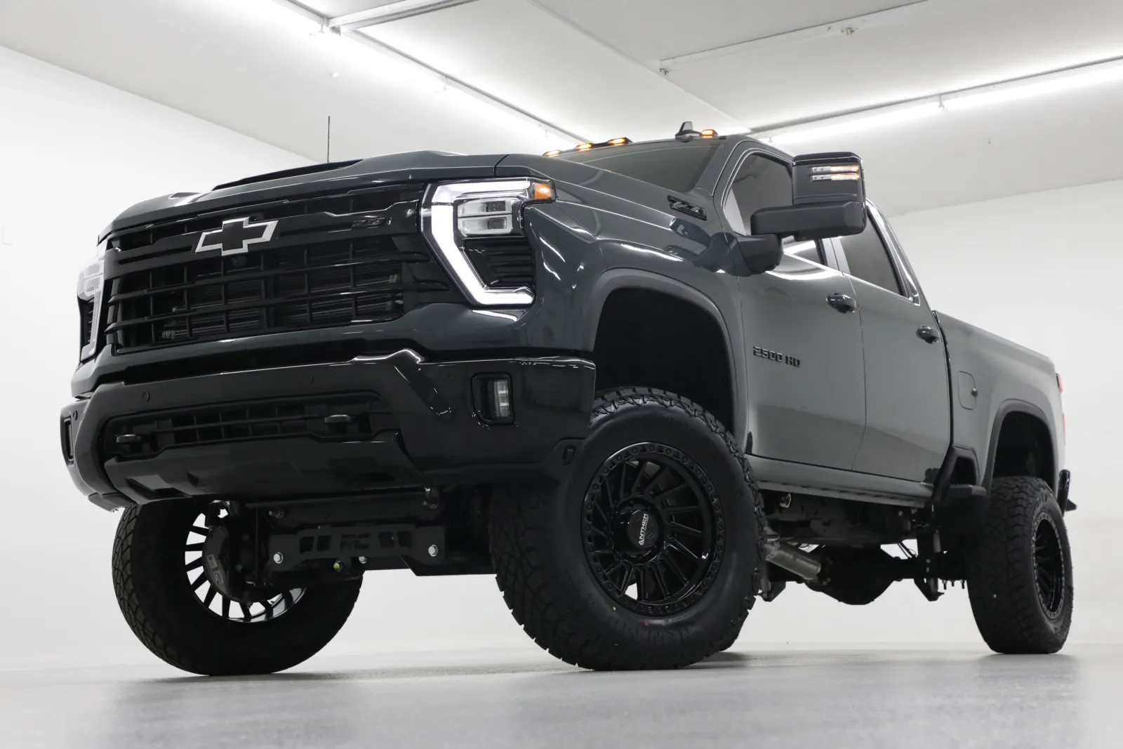 Gray 2025 Chevrolet Silverado 2500HD LT for sale in Clinton, MO