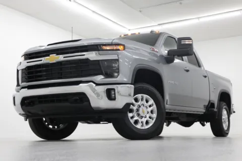 Gray 2025 Chevrolet Silverado 2500HD LT for sale in Clinton, MO