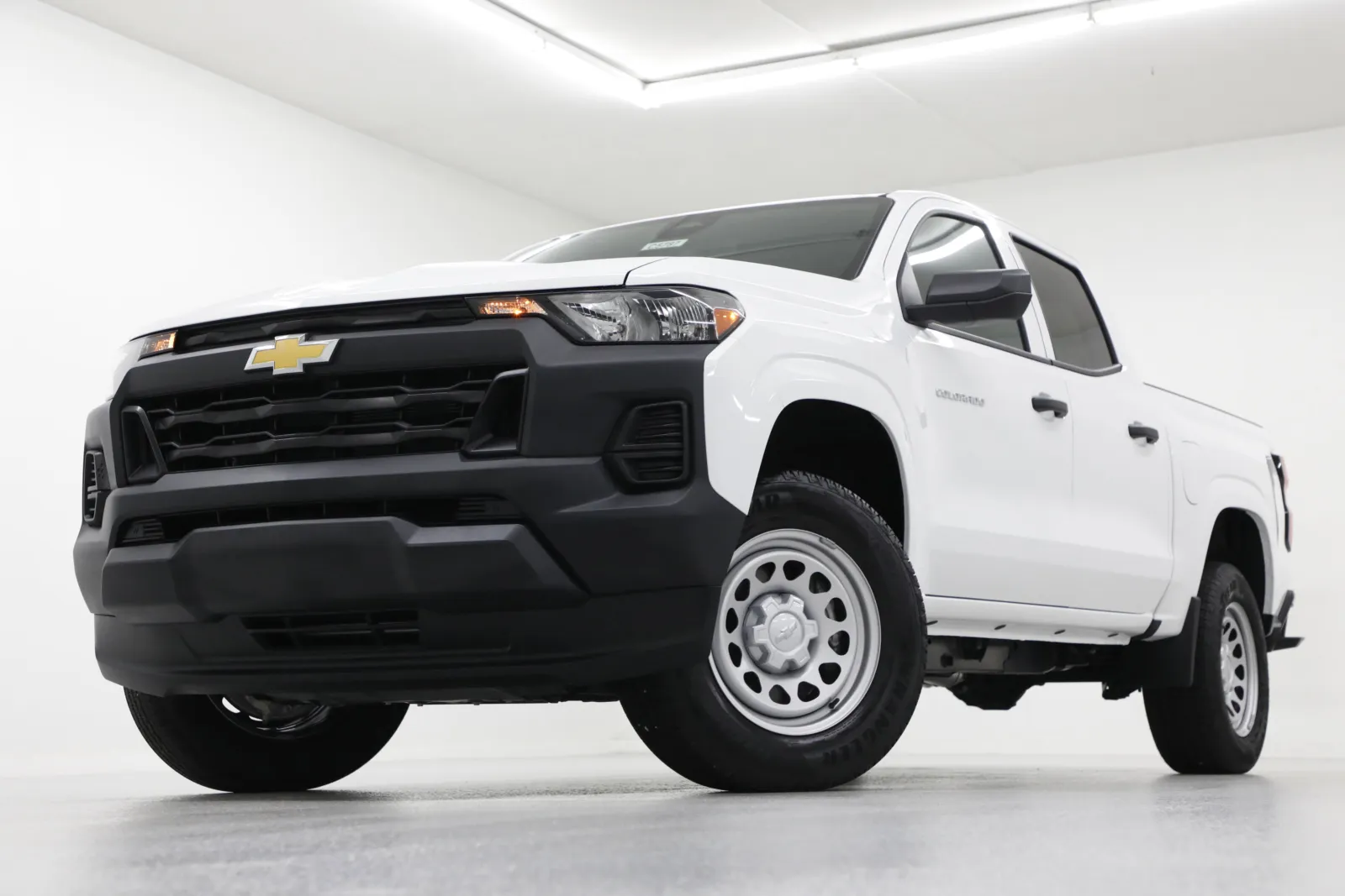White 2025 Chevrolet Colorado Work Truck for sale in Clinton, MO