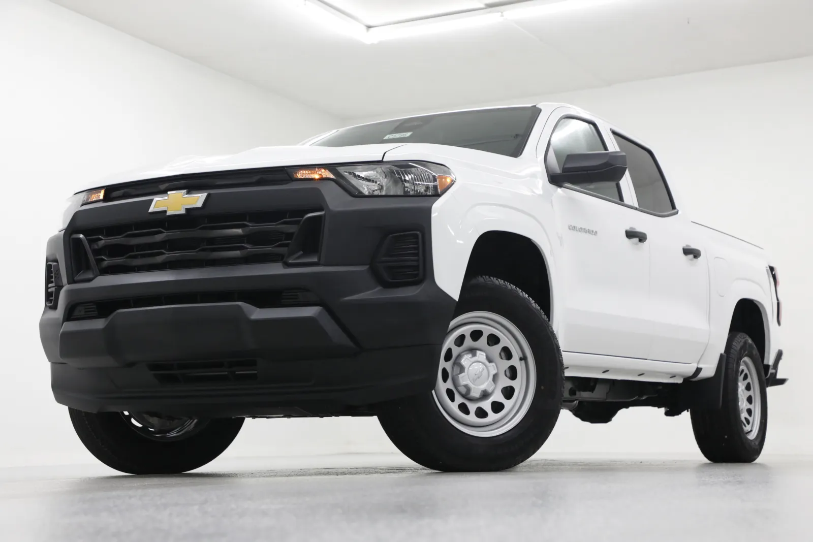 White 2025 Chevrolet Colorado 2WD Work Truck for sale in Clinton, MO