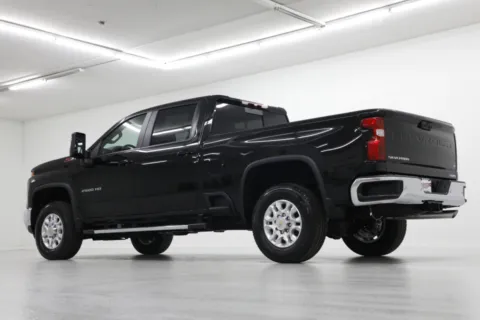 More photos of 2025 Chevrolet Silverado 2500HD LT at Jim Falk Motors, MO