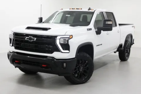 More photos of 2025 Chevrolet Silverado 2500HD LT at Jim Falk Motors, MO