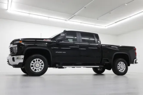 Photos of 2025 Chevrolet Silverado 2500HD LT for sale in Clinton, MO at Jim Falk Motors