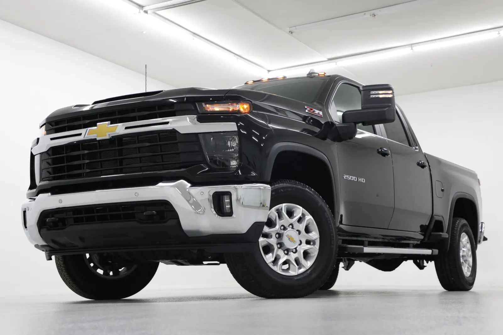 Black 2025 Chevrolet Silverado 2500HD LT for sale in Clinton, MO