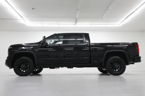 Another view of 2025 Chevrolet Silverado 2500HD High Country for sale in Clinton, MO at Jim Falk Motors