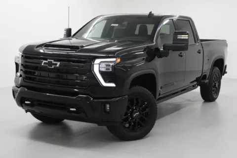 More photos of 2025 Chevrolet Silverado 2500HD High Country at Jim Falk Motors, MO