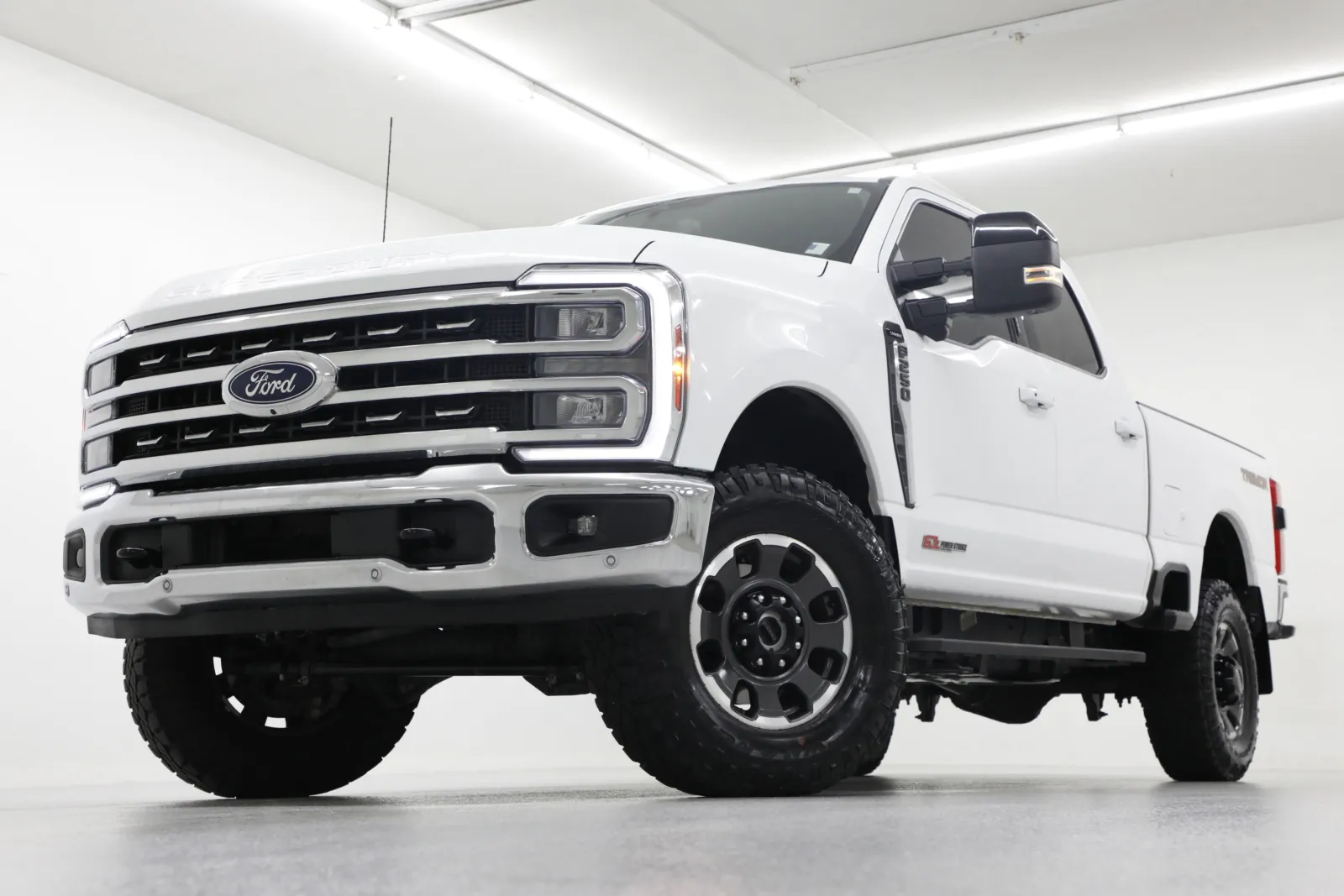 White 2024 Ford Super Duty F-250 SRW Lariat for sale in Clinton, MO