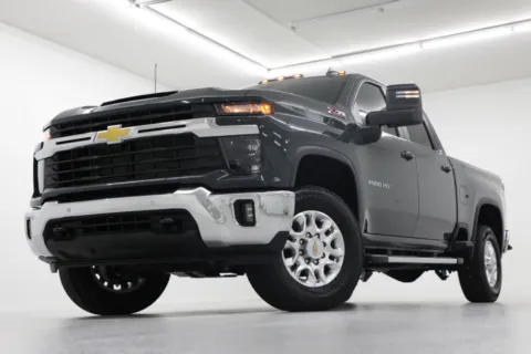 Gray 2025 Chevrolet Silverado 2500HD LT for sale in Clinton, MO