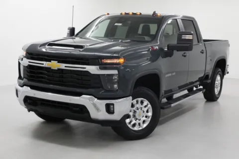 More photos of 2025 Chevrolet Silverado 2500HD LT at Jim Falk Motors, MO