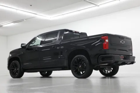 More photos of 2025 Chevrolet Silverado 1500 High Country at Jim Falk Motors, MO