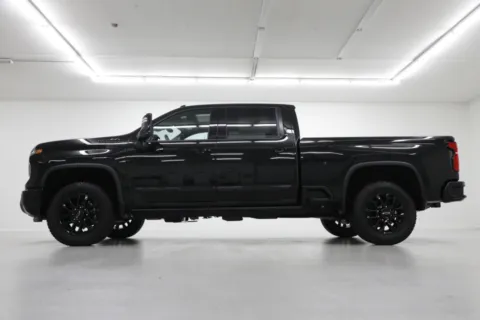 Another view of 2025 Chevrolet Silverado 2500HD High Country for sale in Clinton, MO at Jim Falk Motors