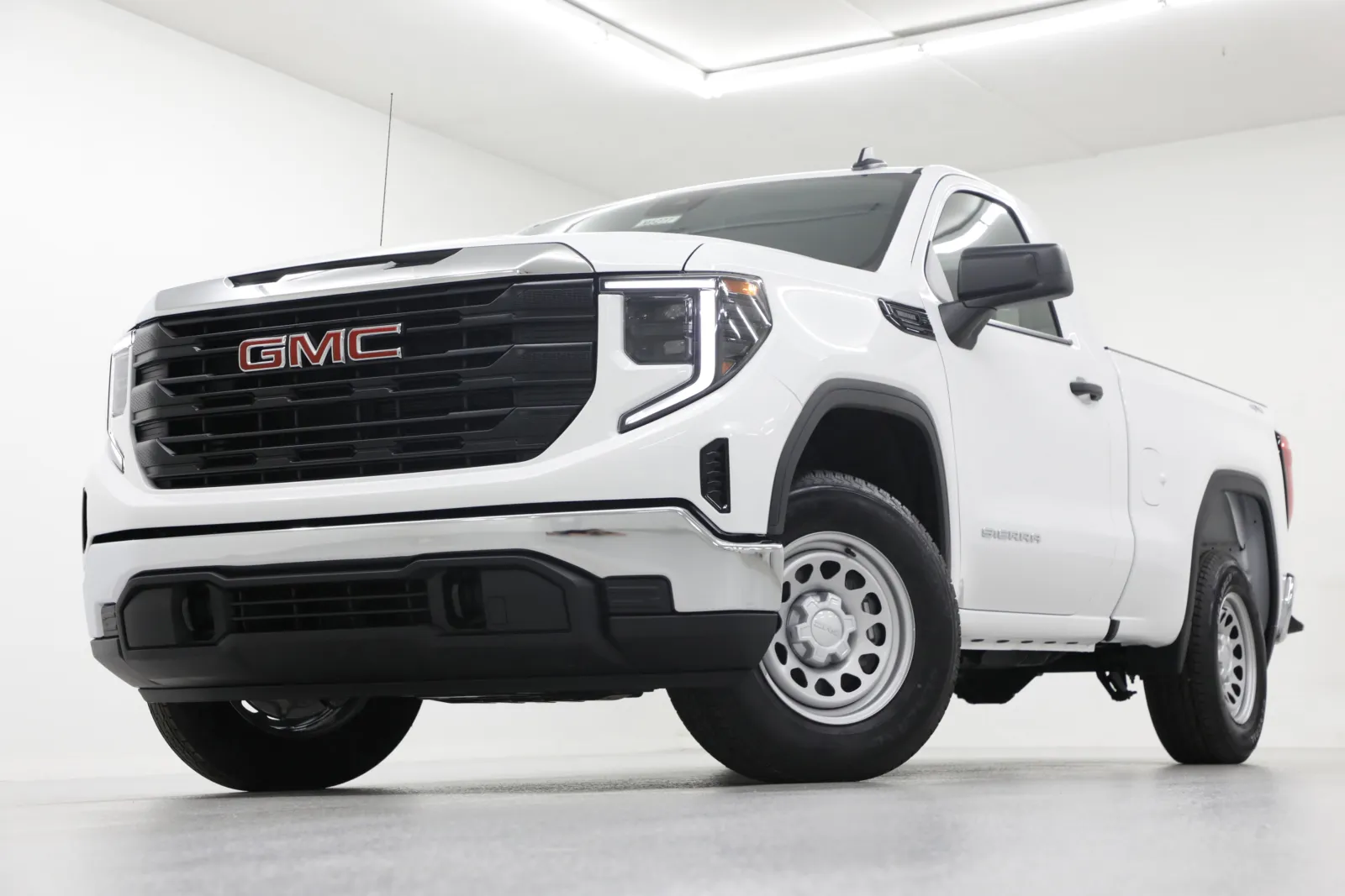 White 2025 GMC Sierra 1500 Pro for sale in Clinton, MO