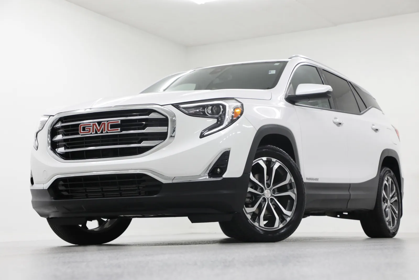 White 2021 GMC Terrain SLT for sale in Clinton, MO
