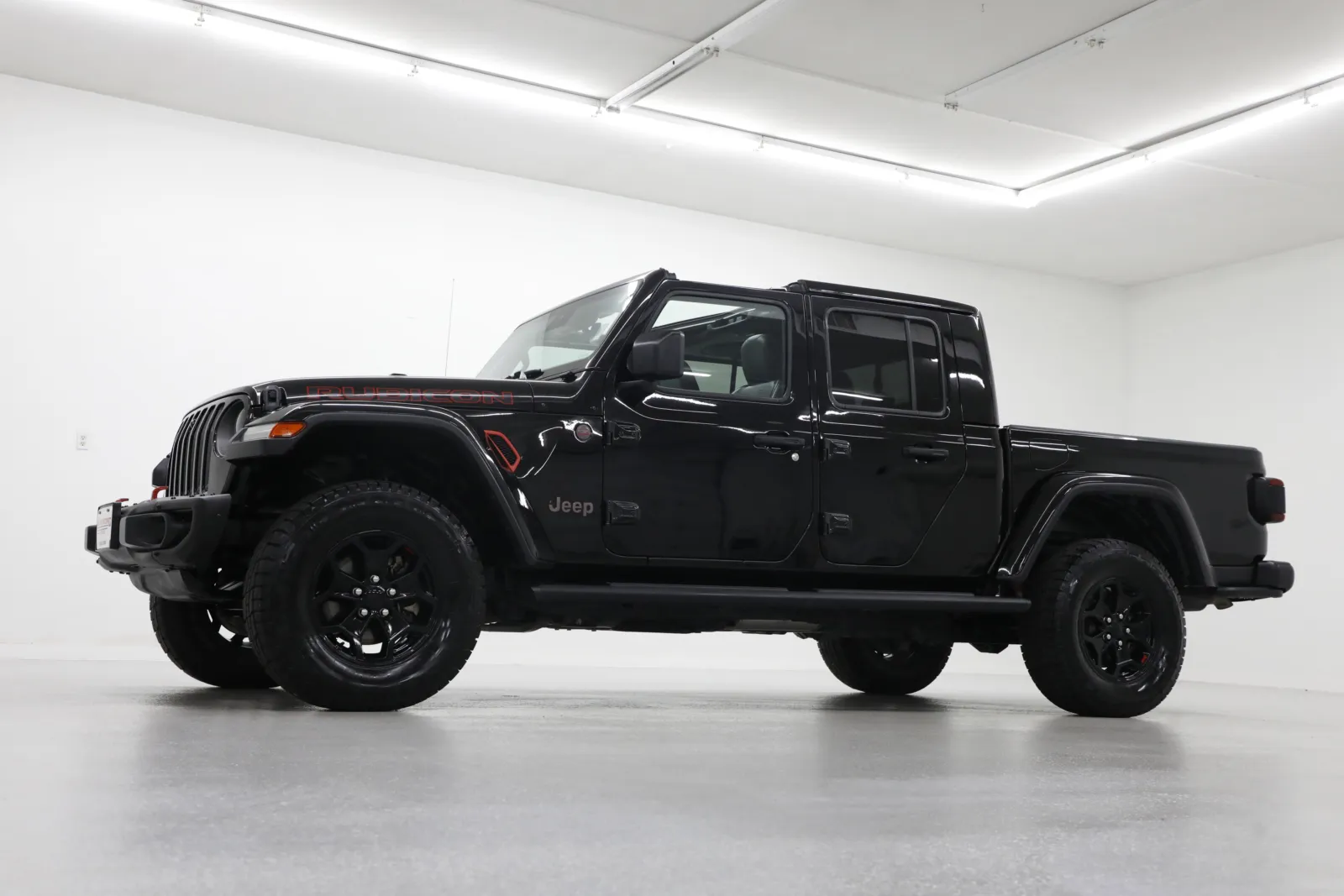 Used 2020 Jeep Gladiator Rubicon with VIN 1C6JJTBG9LL114795 for sale in Kansas City