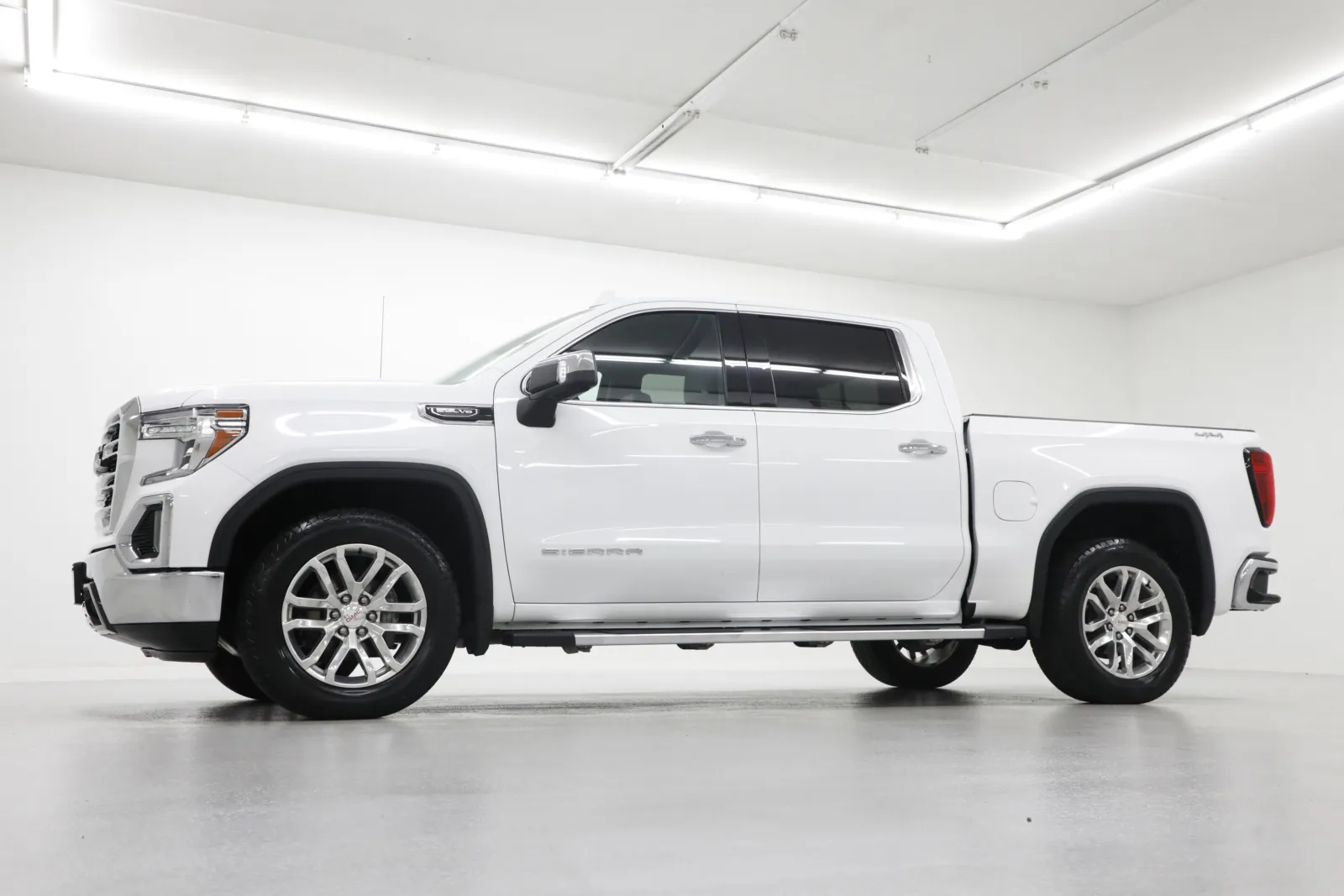 Used 2019 GMC Sierra 1500 SLT with VIN 1GTU9DED4KZ191723 for sale in Kansas City