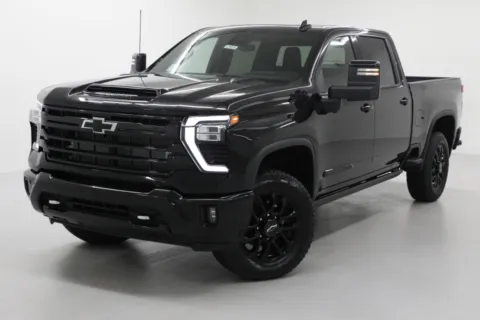 More photos of 2025 Chevrolet Silverado 2500HD High Country at Jim Falk Motors, MO