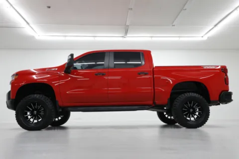 Another view of 2019 Chevrolet Silverado 1500 Custom Trail Boss for sale in Clinton, MO at Jim Falk Motors