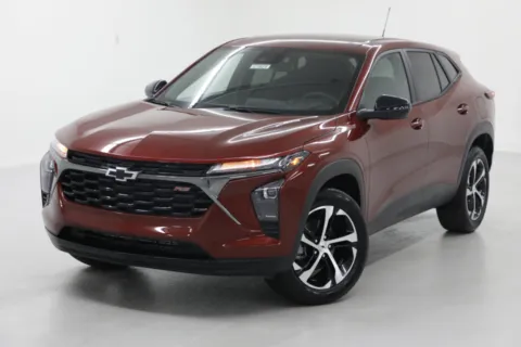 More photos of 2025 Chevrolet Trax 1RS at Jim Falk Motors, MO