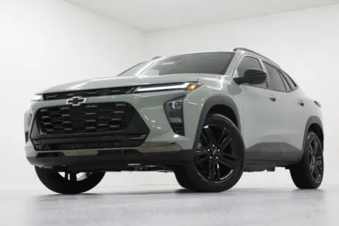 Green 2025 Chevrolet Trax ACTIV for sale in Clinton, MO