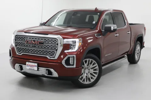 More photos of 2019 GMC Sierra 1500 Denali at Jim Falk Motors, MO
