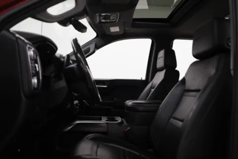 More photos of 2019 GMC Sierra 1500 Denali at Jim Falk Motors, MO