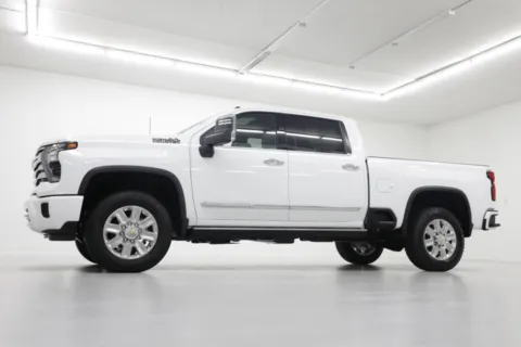 Photos of 2025 Chevrolet Silverado 2500HD High Country for sale in Clinton, MO at Jim Falk Motors