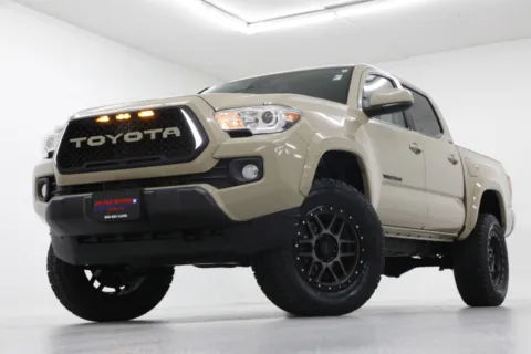 Beige 2020 Toyota Tacoma SR5 for sale in Clinton, MO