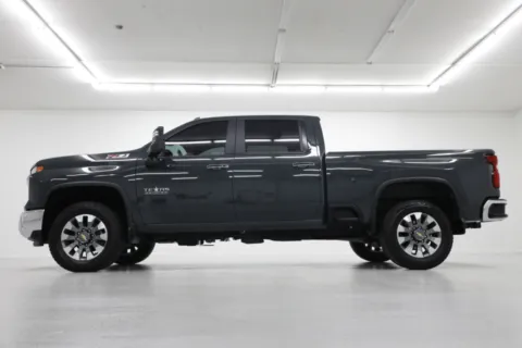 More photos of 2025 Chevrolet Silverado 2500HD LT at Jim Falk Motors, MO