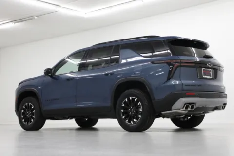 More photos of 2026 Chevrolet Traverse AWD Z71 at Jim Falk Motors, MO