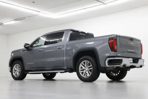 More photos of 2022 GMC Sierra 1500 Limited SLT at Jim Falk Motors, MO