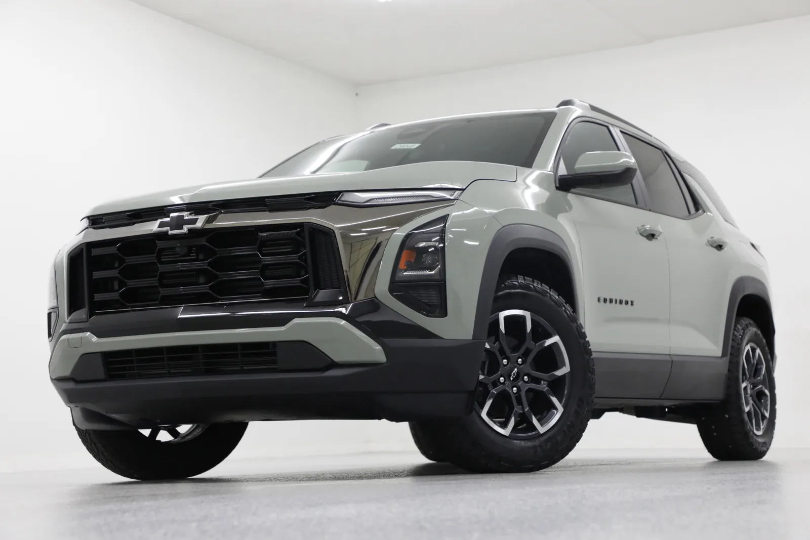 Green 2026 Chevrolet Equinox AWD ACTIV for sale in Clinton, MO