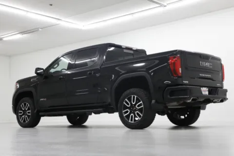 More photos of 2019 GMC Sierra 1500 AT4 at Jim Falk Motors, MO