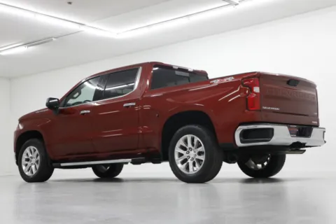 More photos of 2019 Chevrolet Silverado 1500 LTZ at Jim Falk Motors, MO