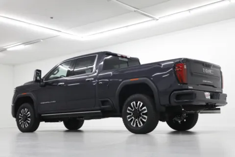 More photos of 2025 GMC Sierra 2500HD Denali Ultimate at Jim Falk Motors, MO