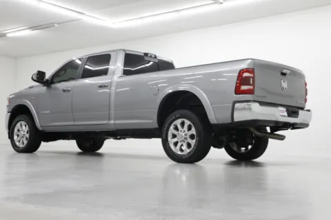 More photos of 2022 Ram 3500 Laramie at Jim Falk Motors, MO