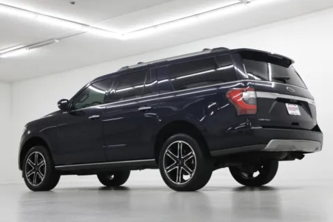 More photos of 2021 Ford Expedition Max Limited at Jim Falk Motors, MO