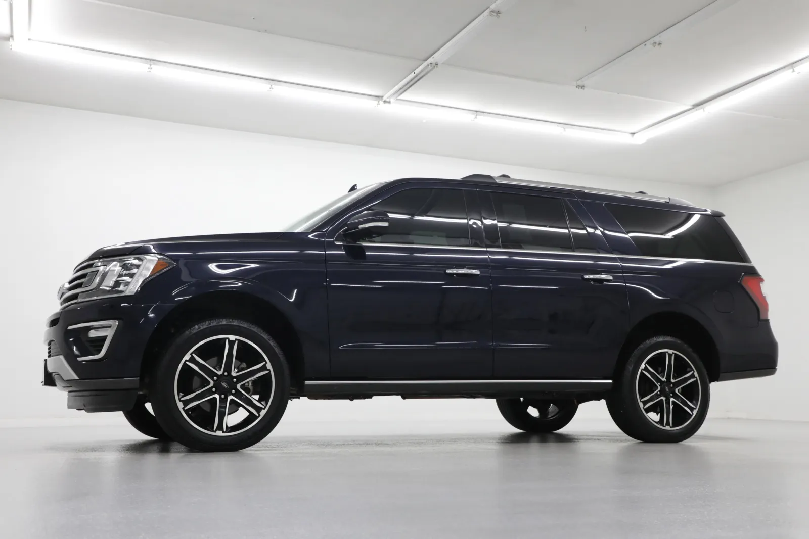 Used 2021 Ford Expedition Limited with VIN 1FMJK1KT3MEA47667 for sale in Kansas City