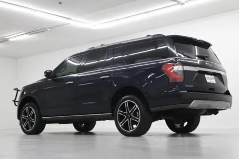 More photos of 2021 Ford Expedition Max Limited at Jim Falk Motors, MO