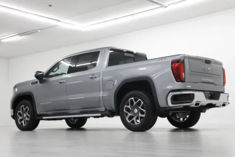 More photos of 2026 GMC Sierra 1500 SLT at Jim Falk Motors, MO